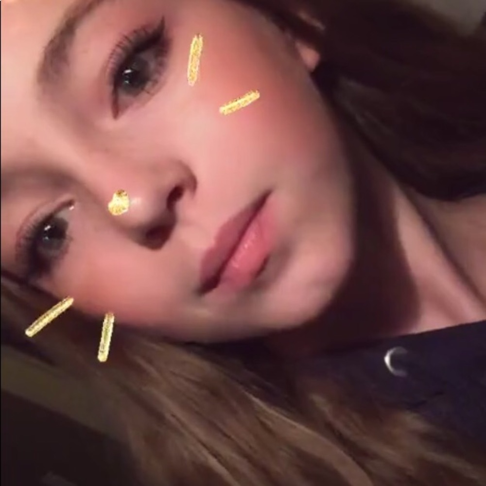 Meet your Posher, Annie